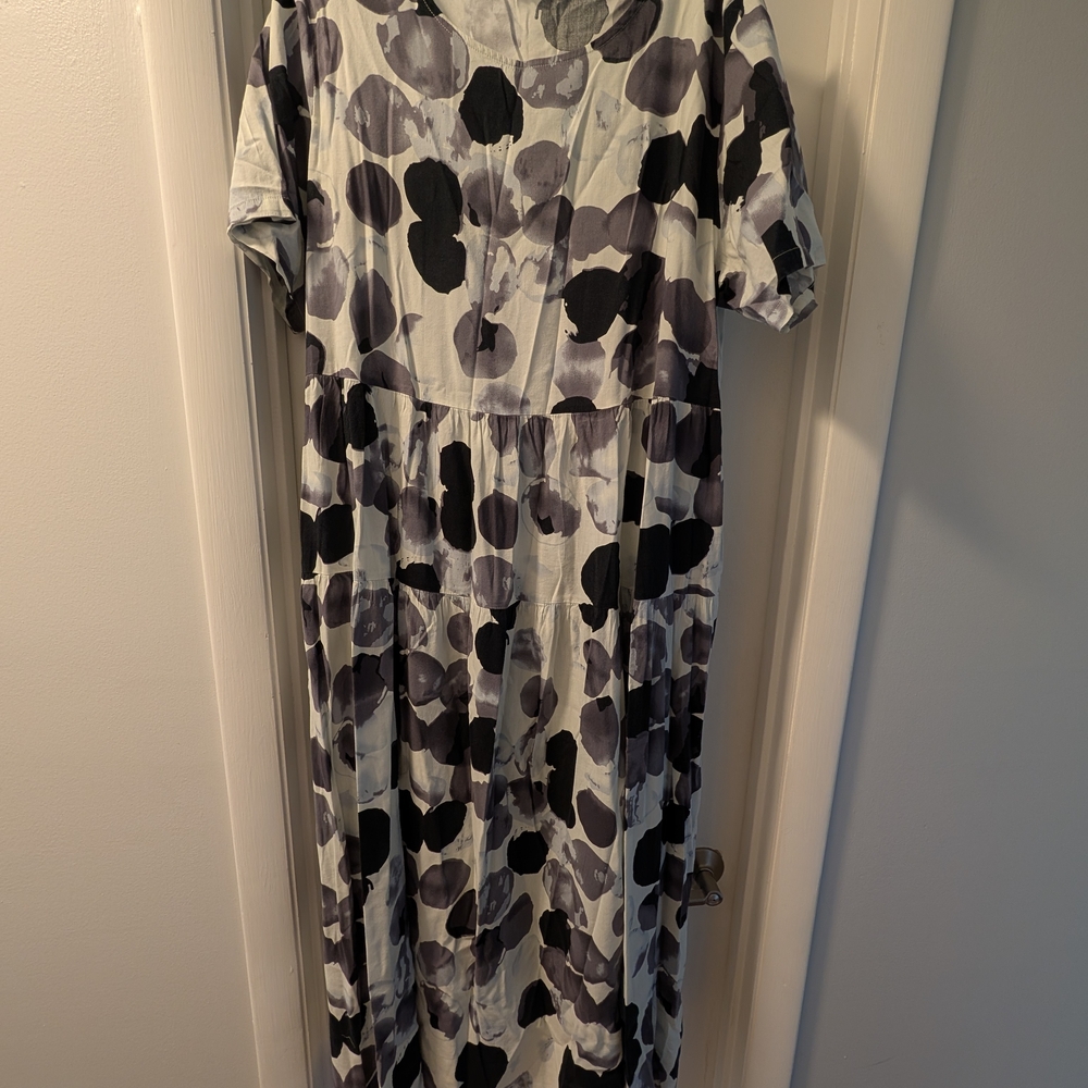 Abstract Black and Gray Polka Dot Midi Dress